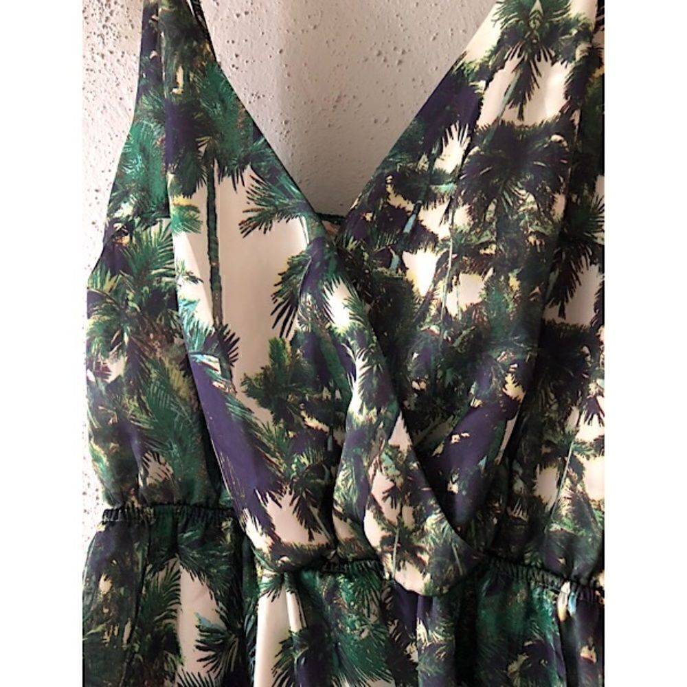Forever 21 Palm Tree Dress Size Small - Picture 7 of 8
